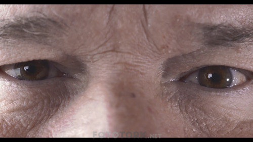 John.Uzaylilarla.Temas.Kurmaya.Calisiyordu.2020.NF.1080p.WEB-DL.DD5.1.E.AC3.DUAL.TR-ENG.TORK.mkv_snapshot_00.32.796.jpg