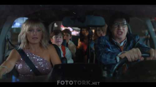 Suprizli.Gece.2020.NF.1080p.WEB-DL.DD5.1.E.AC3.DUAL.TR-ENG.TORK.mkv_snapshot_01.23.13.931.jpg