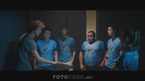 Iyi.Oyun.2018.NF.1080p.WEBRip.DD.5.1.E.AC3.TORK.mkv_snapshot_01.12.45.583.jpg
