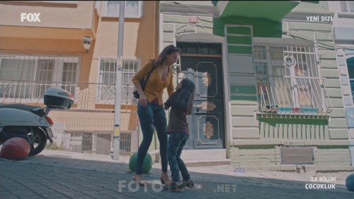 Cocukluk.BL.01.HDTV.720p.x264.AC3.TORK.mkv_snapshot_01.58.38.120.jpg
