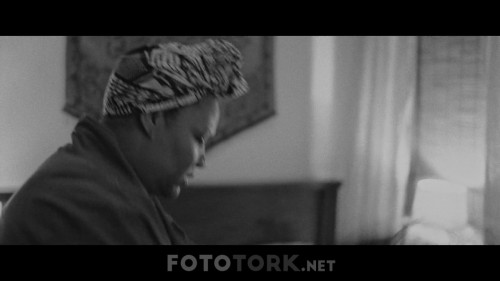 The.Forty.Year.Old.Version.2020.NF.720p.WEBRip.DD.5.1.E.AC3.DUAL.TR-ENG.TORK.mkv_snapshot_00.13.21.906.jpg