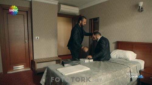 Cukur.BL.99.HDTvRip.720p.AC3.by.TheWelleTy.TORK.mkv_snapshot_00.49.17.421.jpg