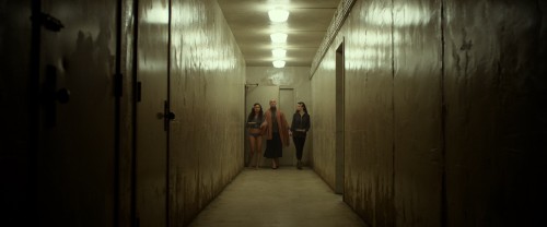 Split.2016.1080p.BluRay.DUAL.DTSAC3.x264.TORK.mkv_snapshot_00.44.44.555.jpg