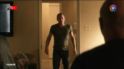 Parker.2013.TR.1080p.HDTV.x264.AC3.TORK.mkv_snapshot_00.32.51.560.jpg