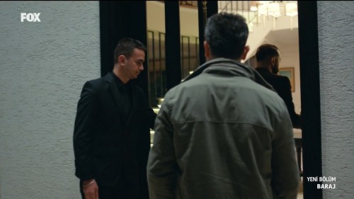 Baraj.BL.14.HDTvRip.720p.AC3.by.TheWelleTy.TORK.mkv_snapshot_01.01.20.718.jpg