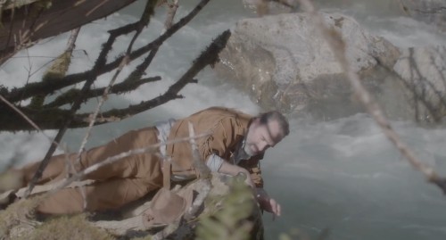 Le.Daim.Deri.Ceket.2019.BluRay.720p.x264.AC3.DUAL.TR-FR.TORK.mkv_snapshot_01.06.40.894.jpg