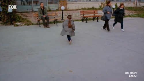 Baraj.BL.15.HDTvRip.720p.AC3.by.TheWelleTy.TORK.mkv_snapshot_01.37.01.530.jpg