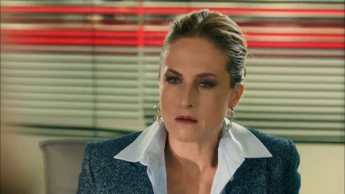 Menajerimi.Ara.BL.14.WEBRip.720p.AC3.by.cideli37.TORK.mkv_snapshot_02.02.02.814.jpg