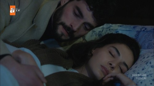 Hercai.BL.50.HDTvRip.1080p.AC3.by.TheWelleTy.TORK.mkv_snapshot_00.58.10.406.jpg
