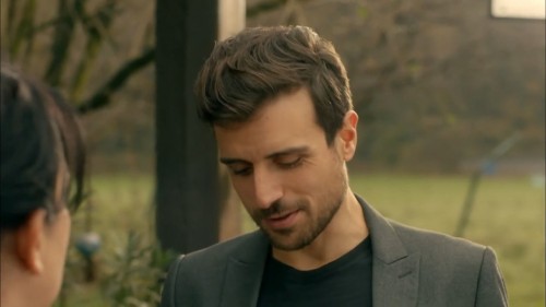 Menajerimi.Ara.BL.15.WEBRip.720p.AAC.by.cideli37.TORK.mkv_snapshot_00.17.33.016.jpg