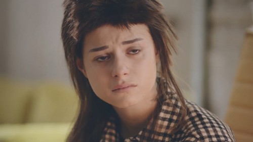Kirmizi.Oda.BL.16.HDTvRip.720p.AC3.by.cideli37.TORK.mkv_snapshot_01.07.52.703.jpg