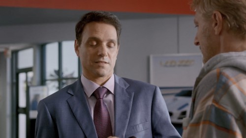 S01.E01-Cobra-Kai---Bas-Dejenere.mkv_snapshot_24.18.843.jpg