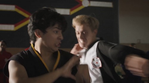 S03.E01-Cobra-Kai---Sonuclar.mkv_snapshot_00.46.197.jpg