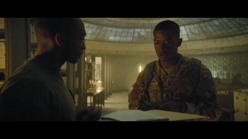 Outside.the.Wire.2021.NF.1080p.WEB-DL.E.AC3.DD5.1.DUAL.TR-ENG.TORK.mkv_snapshot_00.16.42.310.jpg