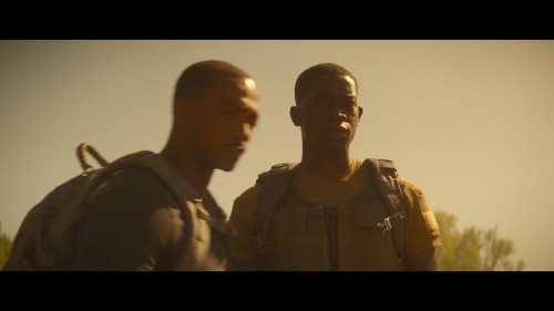 Outside.the.Wire.2021.NF.1080p.WEB-DL.E.AC3.DD5.1.DUAL.TR-ENG.TORK.mkv_snapshot_00.37.21.945.jpg