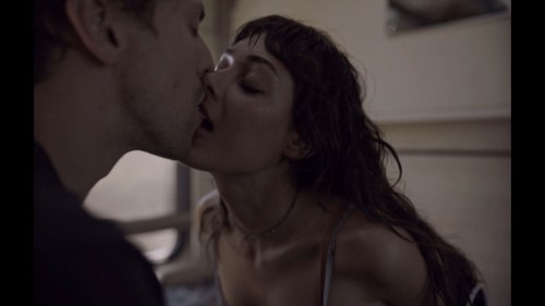 Yarina.Tek.Bilet.2020.2160p.NF.WEBRip.DD.5.1.E.AC3.x264.TORK.mkv_snapshot_01.16.51.000.jpg