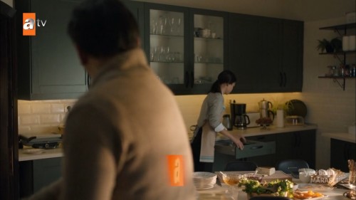 Marasli.BL.03.HDTvRip.720p.AC3.by.TheWelleTy.TORK.mkv_snapshot_00.51.54.644.jpg