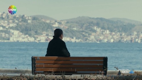 Ariza.BL.21.720p.HDTV.x264.AC3.TORK.mkv_snapshot_02.12.32.291.jpg