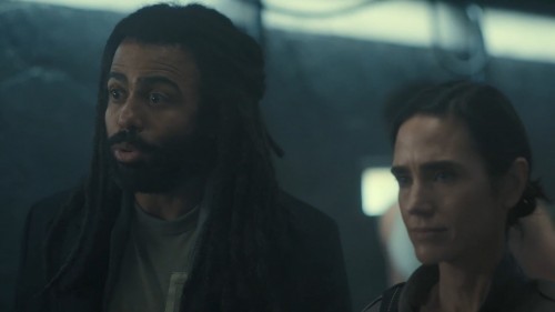Snowpiercer.2021.NF.S02.E03.1080p.WEB-DL.AC3.DD5.1.DUAL.TR-ENG.TORK.mkv_snapshot_09.57.197.jpg