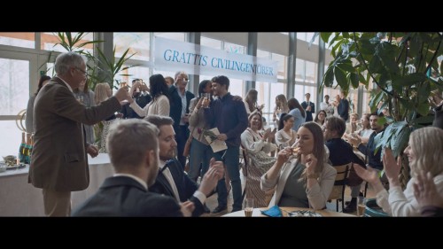 Tehlikeli.Nokta.Red.Dot.2021.NF.1080p.WEB-DL.DD5.1-E.AC3-DUAL.TR-ENG.TORK.mkv_snapshot_00.01.53.842.jpg