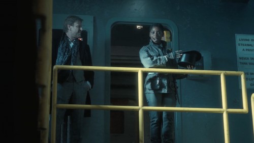 Snowpiercer.2021.NF.S02.E04.1080p.WEB-DL.AC3.DD5.1.DUAL.TR-ENG.TORK.mkv_snapshot_10.37.650.jpg