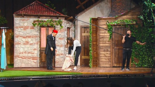Tolgshow.Filtresiz.BL.07.EXXEN.1080p.WebRip.x264.AC3.TORK.mkv_snapshot_37.42.279.jpg