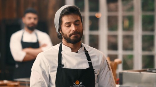 Gurkan.Sef.ile.Ates.Oyunlari.2021.S01E04.WebRip.1080p.x264.AC3.TORK.mkv_snapshot_27.12.824.jpg