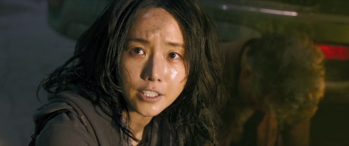 Train.to.Busan.2.Peninsula.2020.BluRay.1080p.AC3.DUAL.TR-KOR.TORK.mkv_snapshot_01.42.12.639.jpg