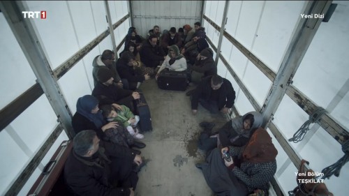 Teskilat.BL.02.HDTvRip.720p.AC3.by.cideli37.TORK.mkv_snapshot_01.38.02.022.jpg