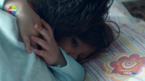 Cukur.BL.120.HDTvRip.720p.AC3.by.TheWelleTy.TORK.mkv_snapshot_00.08.29.670.jpg