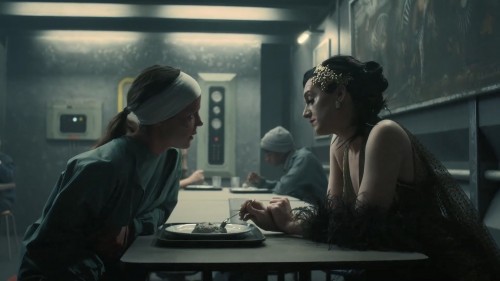 Snowpiercer.2021.NF.S02.E08.1080p.WEB-DL.AC3.DD5.1.DUAL.TR-ENG.TORK.mkv_snapshot_13.35.763.jpg