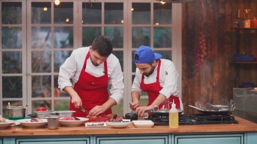 Gurkan.Sef.ile.Ates.Oyunlari.2021.S01E12.WebRip.1080p.x264.AC3.TORK.mkv_snapshot_19.42.503.jpg