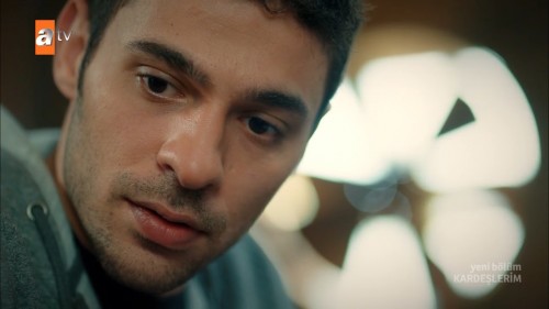 Kardeslerim.BL.05.HDTvRip.720p.AC3.by.TheWelleTy.TORK.mkv_snapshot_01.04.49.546.jpg