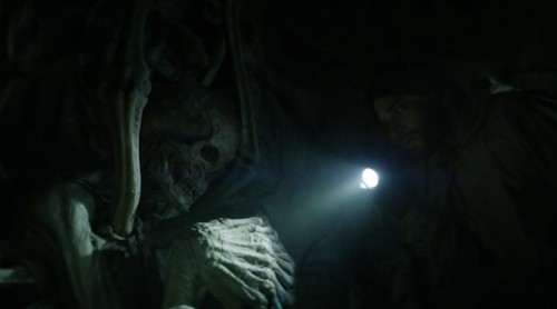 The.Empty.Man.2020.WEBRip.XviD.DUAL.TR-ENG.TORK.avi_snapshot_00.06.34.051.jpg