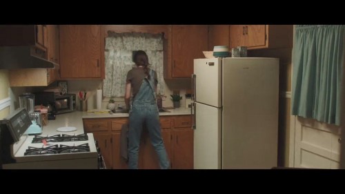 Ma.Anne.2019.NF.540p.WEB-DL.DD5.1-E.AC3.DUAL.TR-ENG.TORK.mkv_snapshot_00.47.28.833.jpg