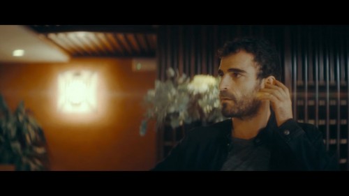 Sinir.Yok.Hasta.el.cielo.2020.NF.720p.WEB-DL.DD5.1-E.AC3.DUAL.TR-ENG.TORK.mkv_snapshot_01.43.41.367.jpg