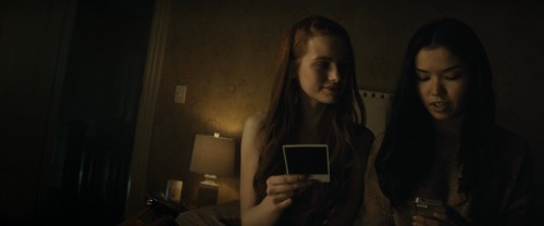 Polaroid.2019.1080p.BluRay.DUAL.DTSAC3.x264.TORK.mkv_snapshot_00.02.30.833.jpg