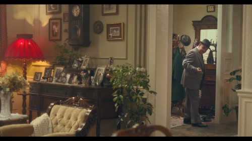 Sen.Hic.Atesbocegi.Gordun.mu.2021.NF.720p.WEB-DL.DD5.1-E.AC3.TORK.mkv_snapshot_00.03.32.121.jpg
