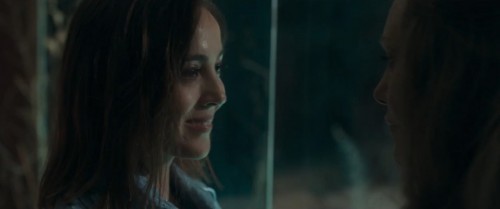 Madam.Claude.2021.720p.NF.WEBRip.DD.5.1.E.AC3.DUAL.TR-EN.TORK.mkv_snapshot_01.00.11.708.jpg