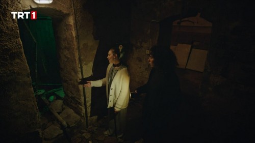 Masumlar.Apartmani.BL.30.WEBRip.720p.AC3.by.cideli37.TORK.mkv_snapshot_00.17.45.183.jpg