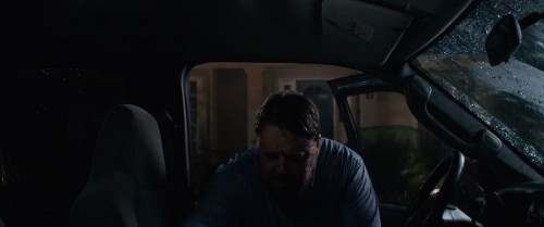 Unhinged.2020.720p.BluRay.x264.AC3.TR-ENG.TORK.mkv_snapshot_00.02.40.646.jpg