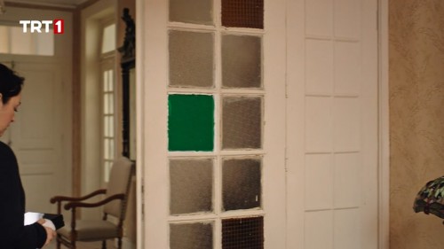 Masumlar.Apartmani.BL.32.WEBRip.720p.AC3.by.cideli37.TORK.mkv_snapshot_00.37.29.215.jpg