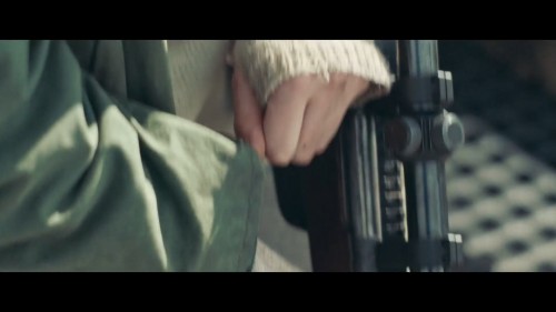 Ve.Yarin.Tum.Dunya.2021.NF.720p.WEB-DL.DD5.1-E.AC3.DUAL.TR-ENG.TORK.mkv_snapshot_01.34.27.917.jpg