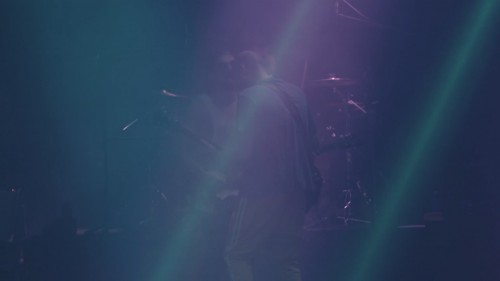 Buyuk.ev.Ablukada.2020.WEBRip.1080p.x264.AAC.TR.TORK.mkv_snapshot_00.19.09.526.jpg
