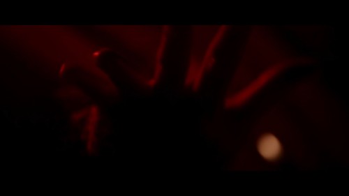 Oksijen.Oxygen.2021.NF.1080p.WEB-DL.DD5.1-E.AC3.DUAL.TR-ENG.TORK.mkv_snapshot_00.03.05.660.jpg