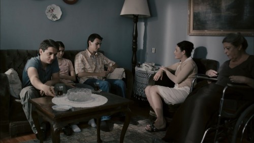 Atli.Karinca.2010.WEBRip.1080p.x264.AAC.TR.TORK.mkv_snapshot_01.00.46.915.jpg