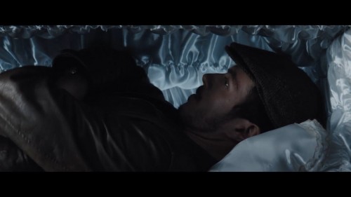 Komiser.Grom.Veba.Doktoru.2021.NF.720p.WEB-DL.x264.DD5.1-E.AC3.DUAL.TR-ENG.TORK.mkv_snapshot_00.04.10.498.jpg