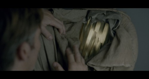 Wonder.Woman.1984.2020.2160p.UHD.BluRay.DD5.1.x265.DUAL.TR-ENG.TORK.mkv_snapshot_01.40.56.509.jpg