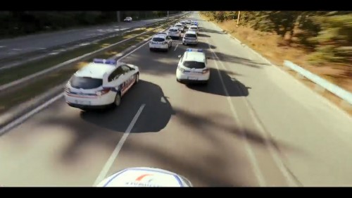 Emekli.Ajan.2021.NF.720p.WEB-DL.x264.DD5.1-E.AC3.DUAL.TR-ENG.TORK.mkv_snapshot_00.03.51.218.jpg
