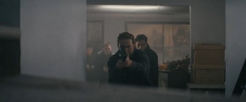 Onemsiz.Biri.Nobody.2021.BluRay.1080p.x264.AC3.DUAL.TR-ENG.TORK.mkv_snapshot_01.17.26.796.jpg